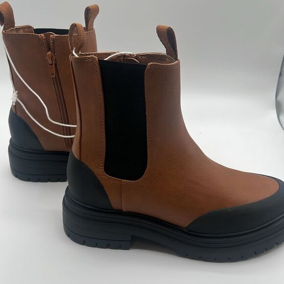 BNWT - AMERICAN EAGLE BROWN AND BLACK LEATHER CHELSEA BOOT - 5 - Picture 5 of 7